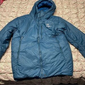 Arc'teryx Men's Deep Blue Puffer Jacket